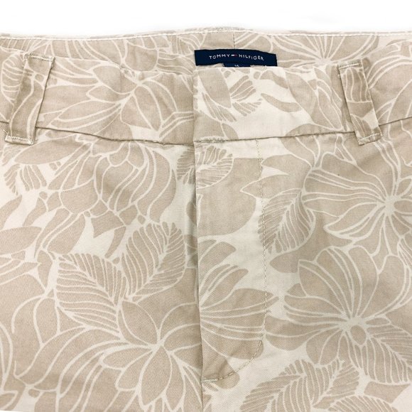 TOMMY HILFIGER Women's Flat Front Floral Print Shorts - NEW - Picture 3 of 8